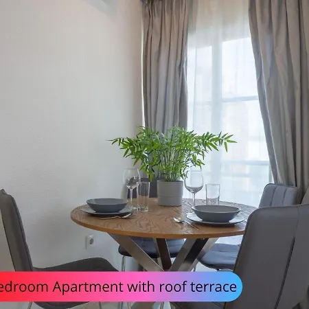 Desirable Rooftop Terrace , 2 Bedroom With Wifi In Costa Adeje Appartement *